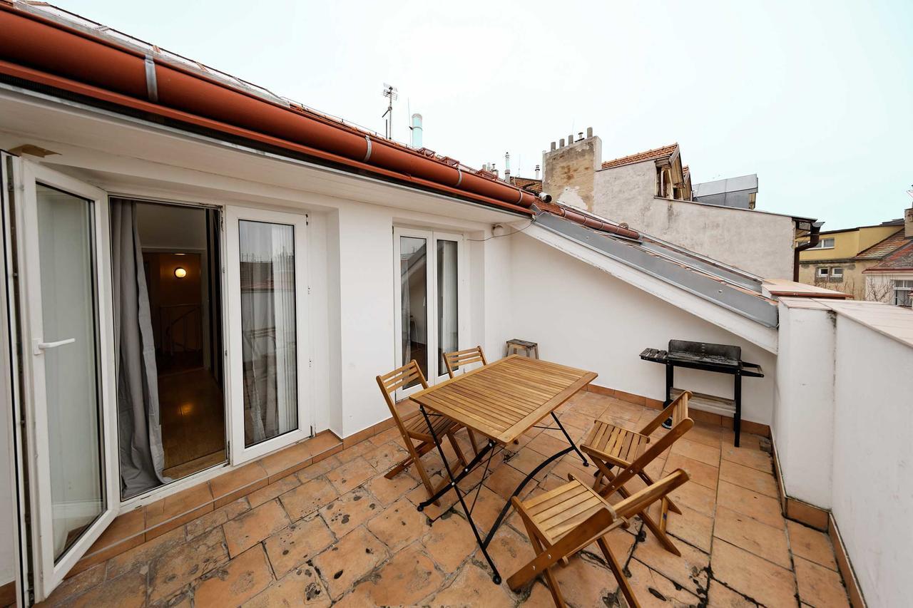 Apartment Na Kozacce 6 Prague Ngoại thất bức ảnh