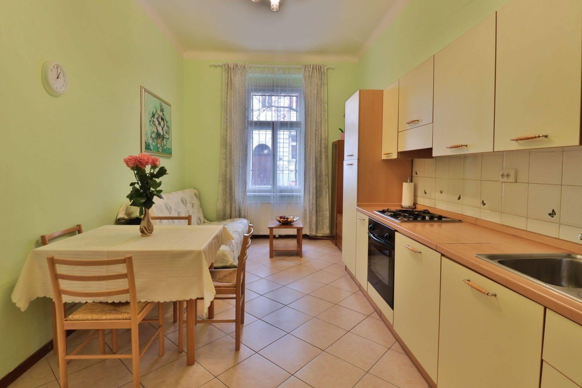 Apartment Na Kozacce 6 Prague Ngoại thất bức ảnh